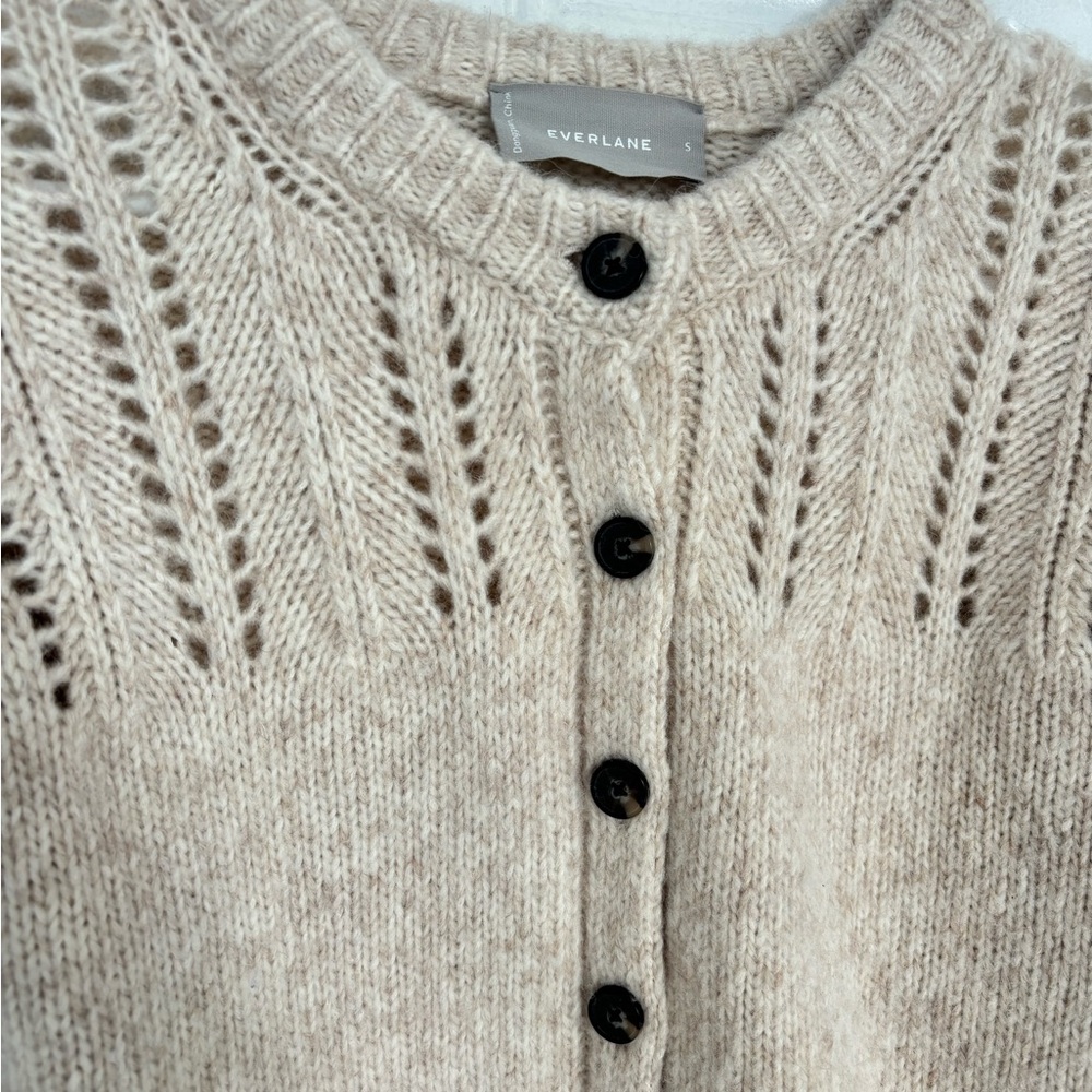 Everlane cloud cardigan in heathered oatmeal - Picture 2 of 4